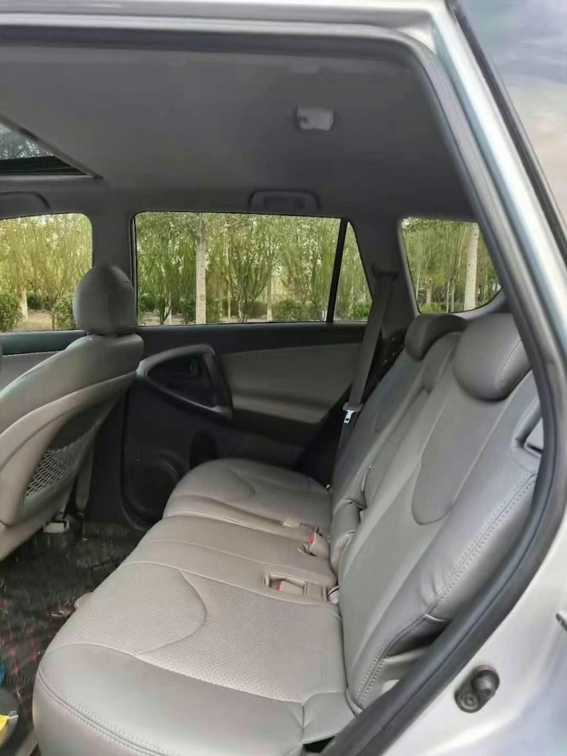通遼11年豐田RAV41