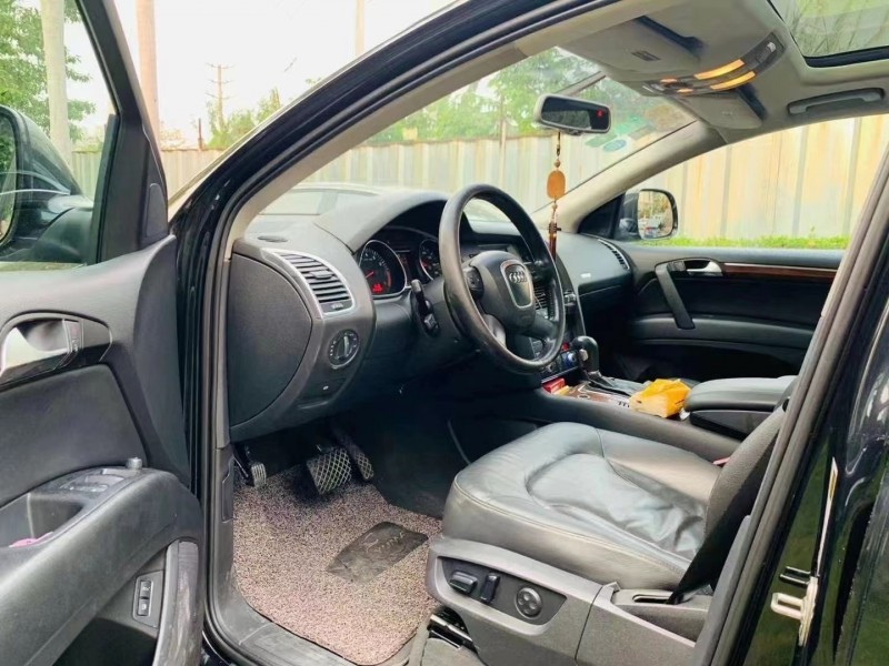 广州09年奥迪Q76