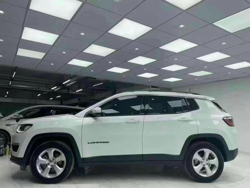 成都20年Jeep指南者7
