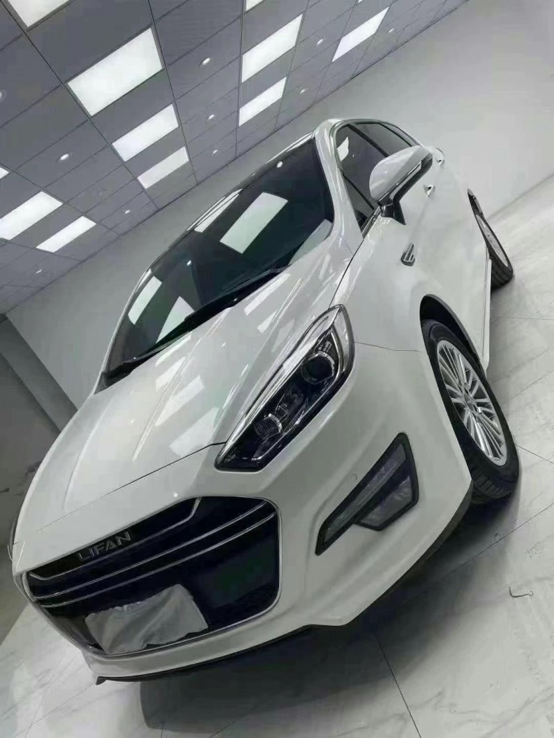 成都18年力帆汽车轩朗8