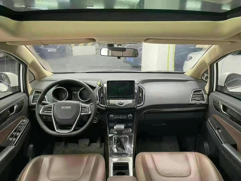 成都18年力帆汽车轩朗5