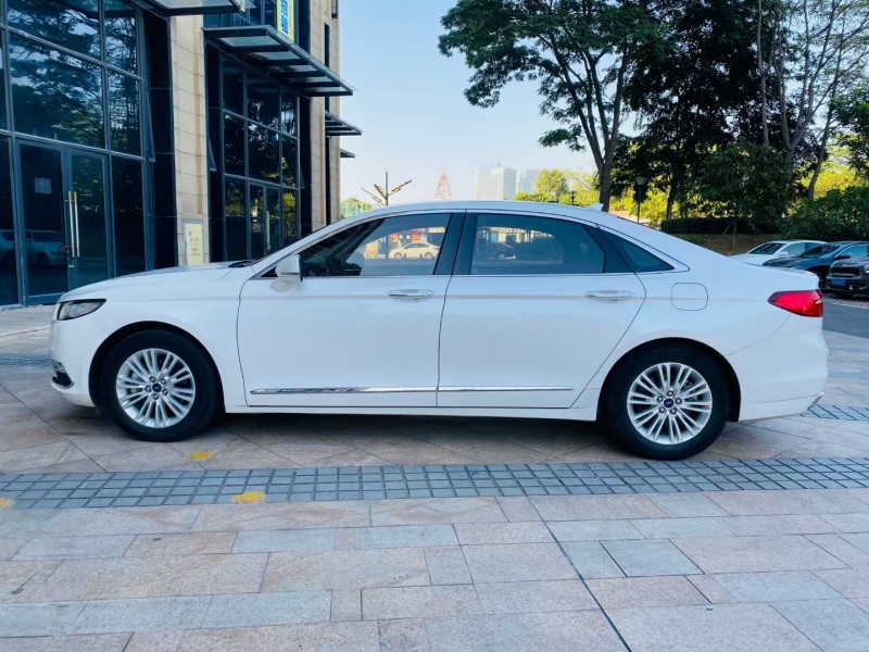 东莞18年福特金牛座6