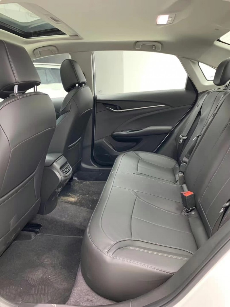 成都20年别克英朗3