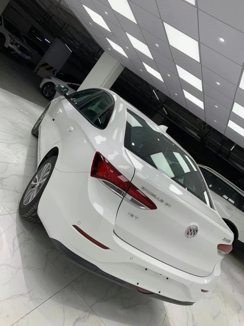 成都20年别克英朗2