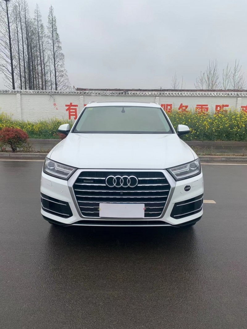 宿遷19年奧迪Q71