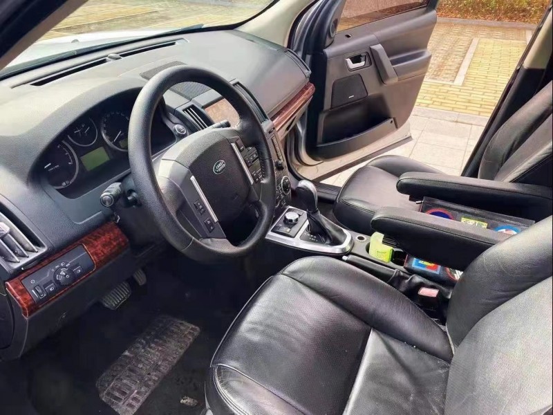 青岛09年路虎神行者7