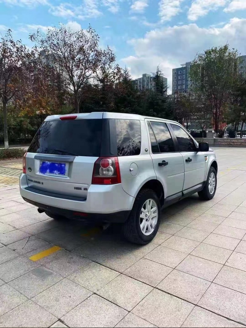 青岛09年路虎神行者8