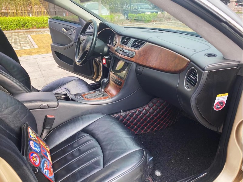 烟台11年奔驰CLS6