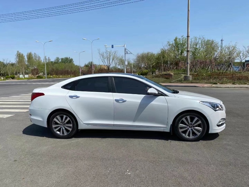 廊坊16年现代名图6