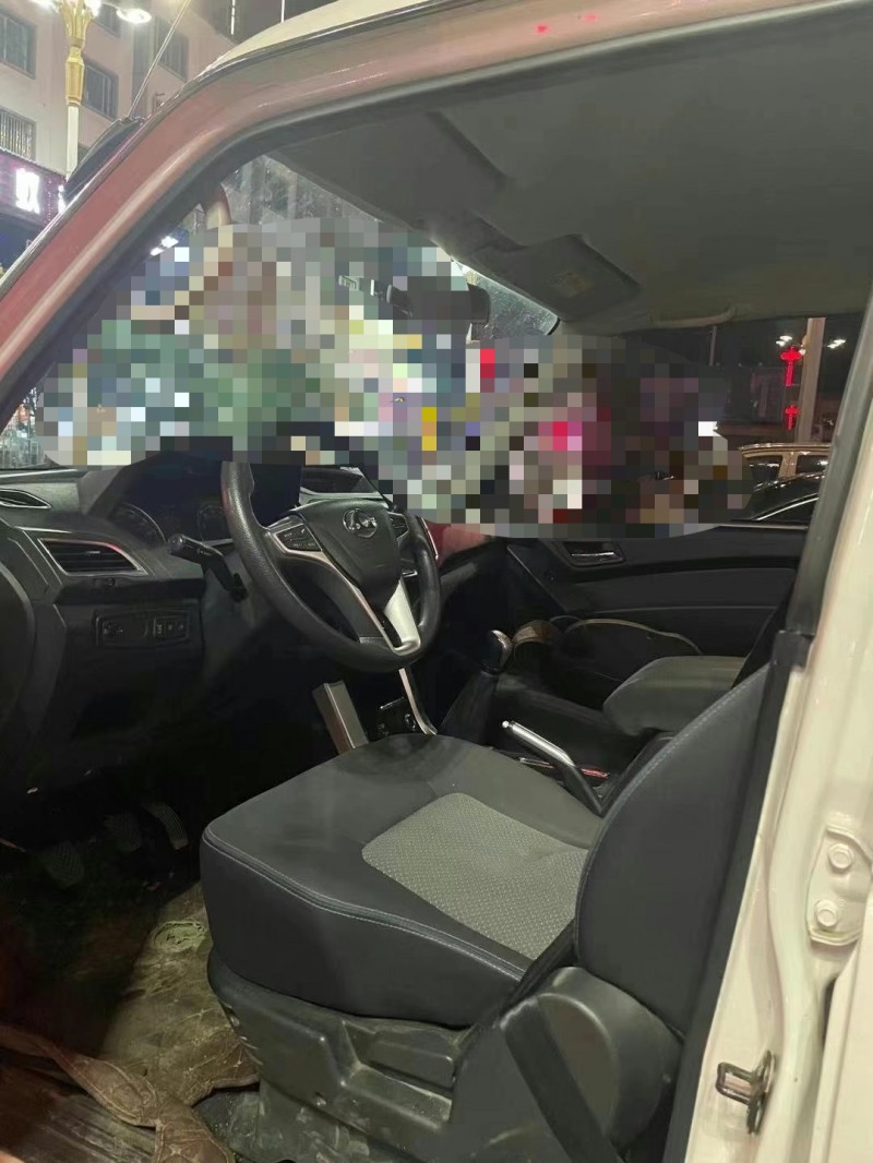 重慶18年獵豹汽車Q65