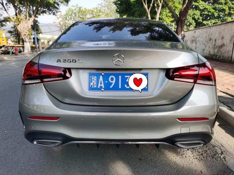 广州19年奔驰A5