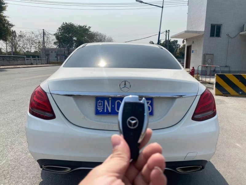 广州15年奔驰C4