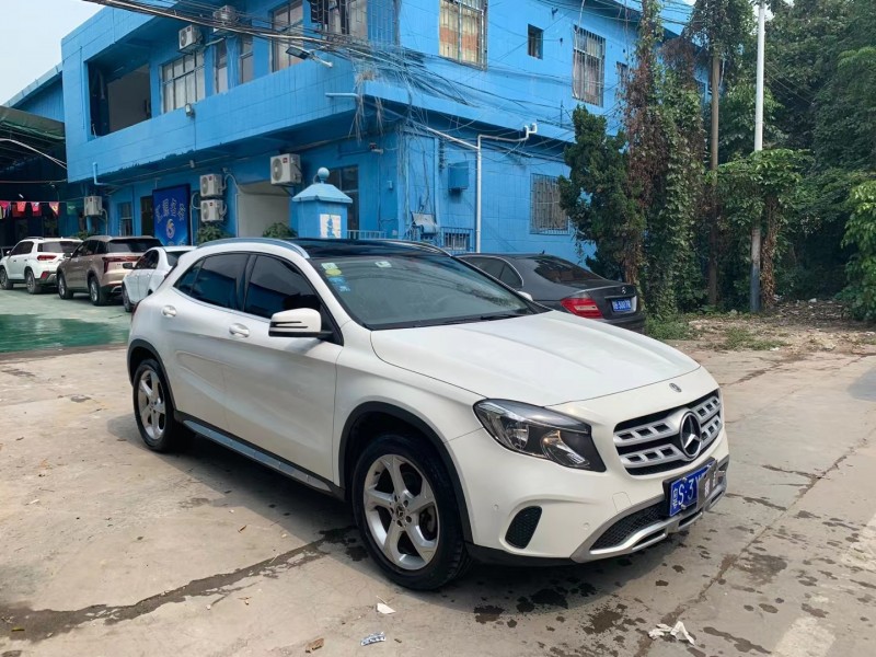 广州18年奔驰GLA8