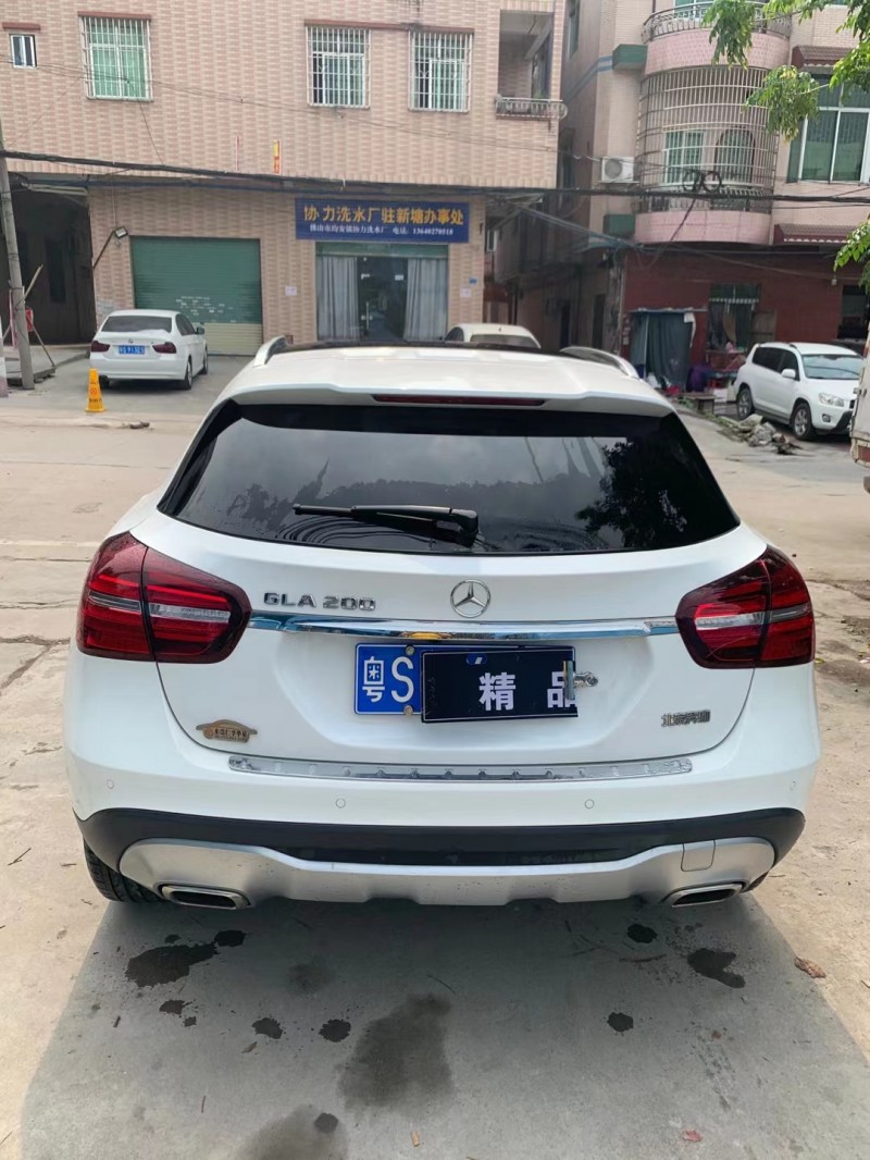 广州18年奔驰GLA3