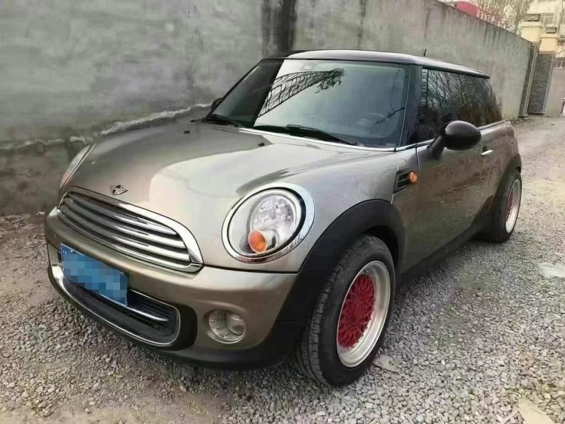 保定12年寶馬MINI8