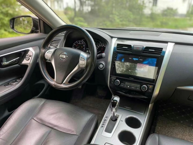 撫州18年日產天籟8