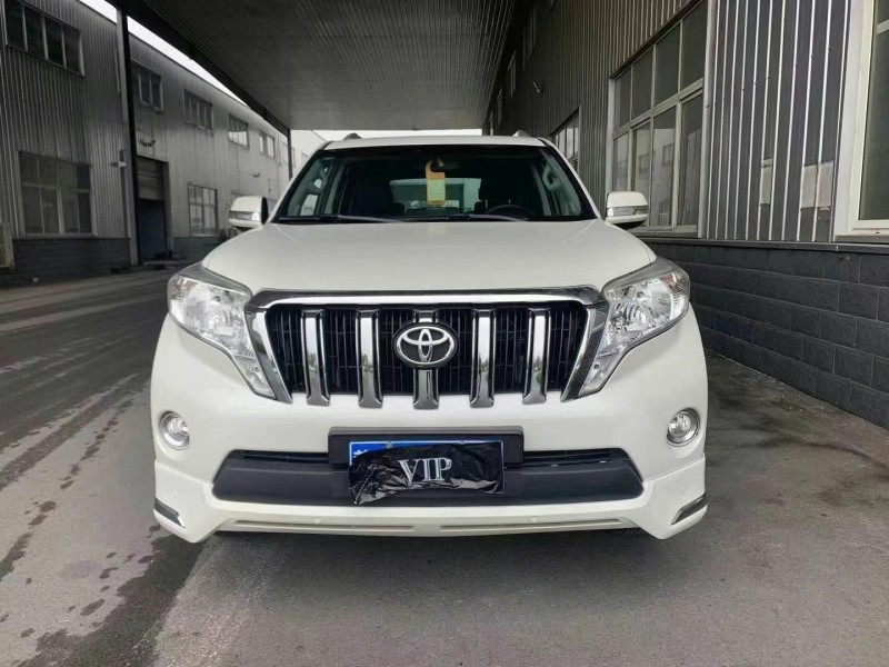 武汉17年丰田普拉多9