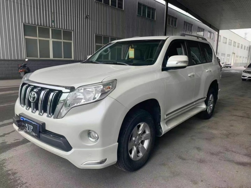 武汉17年丰田普拉多7