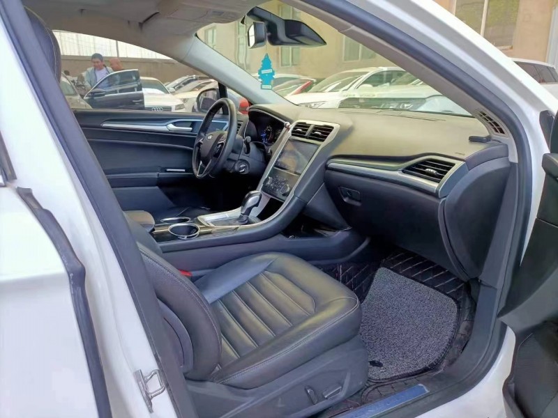 保定16年福特蒙迪欧4