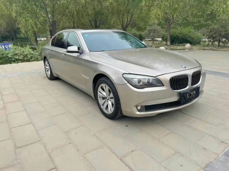 保定10年宝马7系2