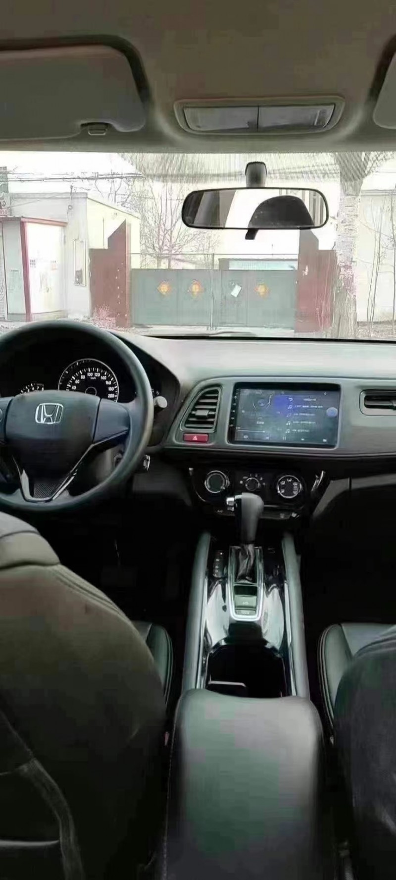 保定17年本田缤智8