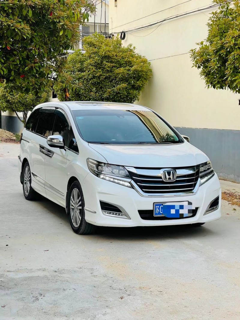 徐州18年本田艾力绅2