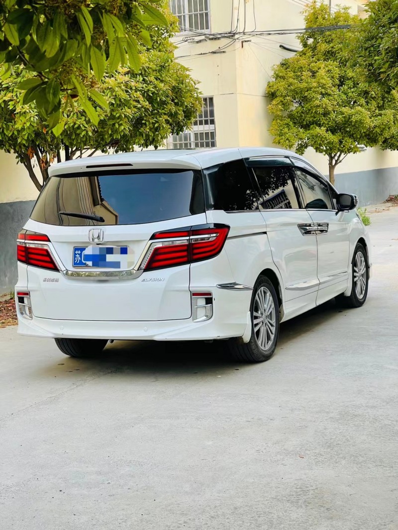 徐州18年本田艾力绅3