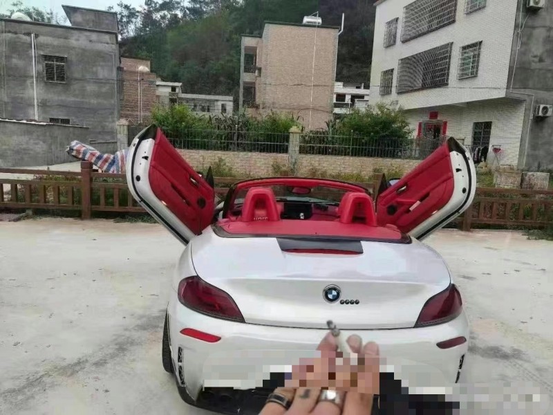 济宁12年宝马Z47
