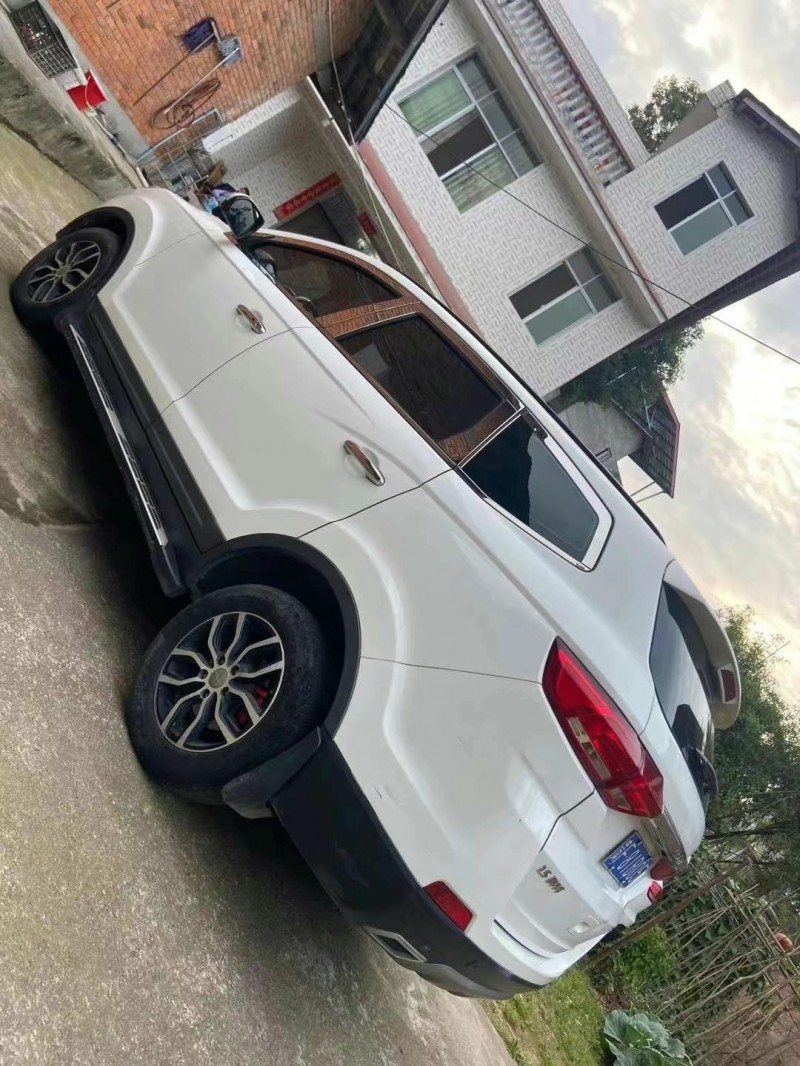 綿陽16年力帆汽車邁威8