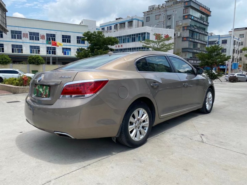 东莞12年别克君越4