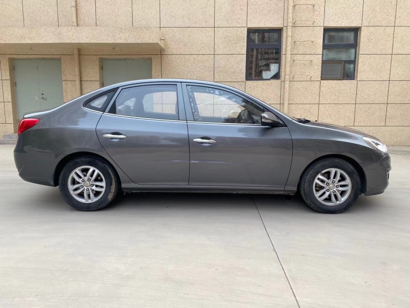 保定12年现代悦动3