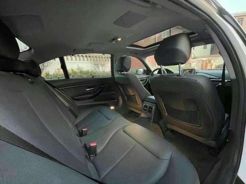 保定17年宝马3系6