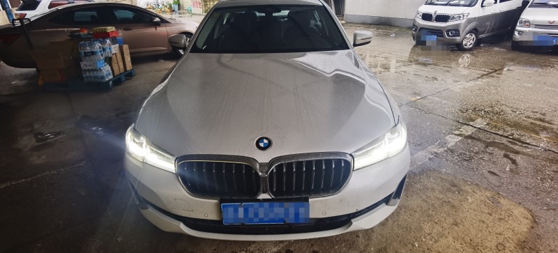 武汉21年宝马5系9