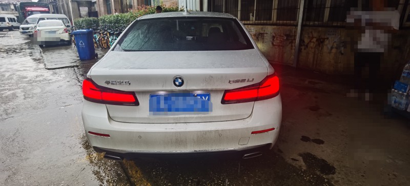 武汉21年宝马5系3