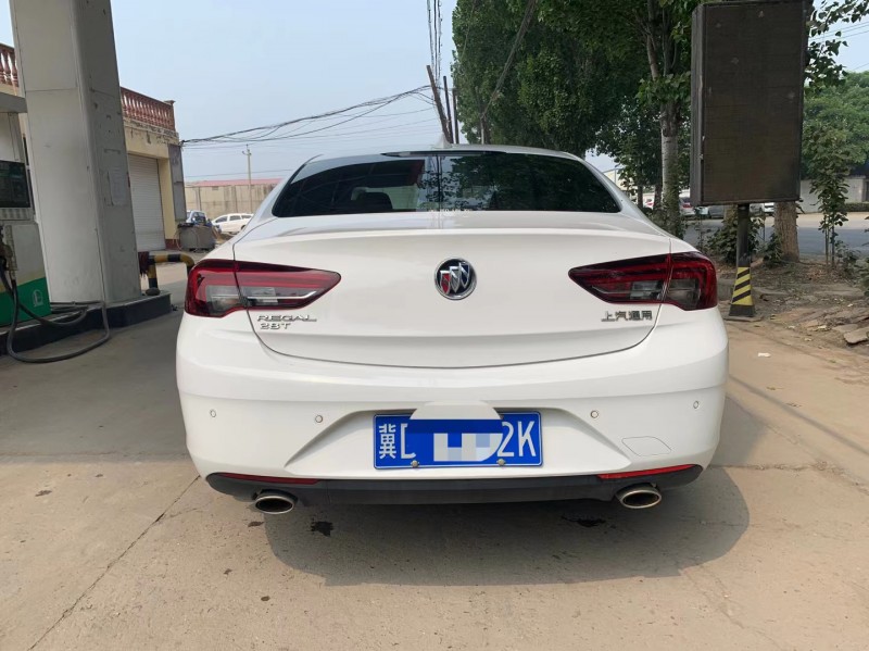 保定18年别克君威6