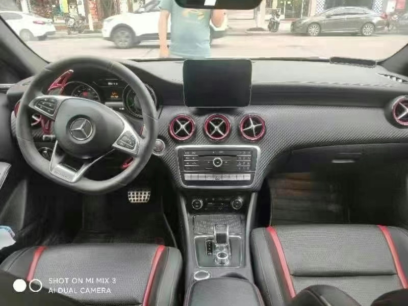 杭州18年奔馳AMG GT4