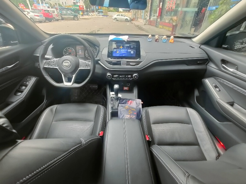 东莞20年日产天籁6