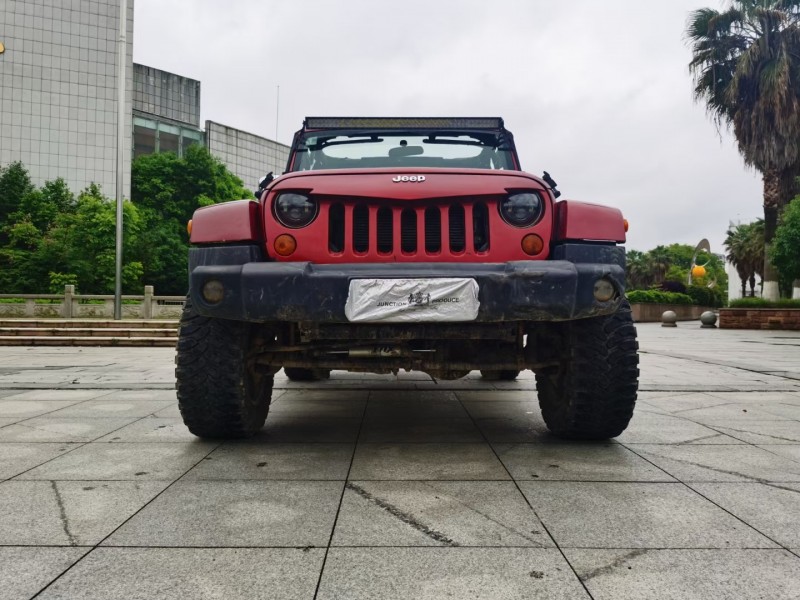 南昌12年Jeep牧馬人1