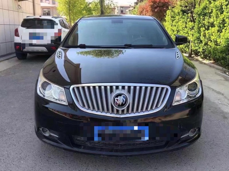 青岛13年别克君越6