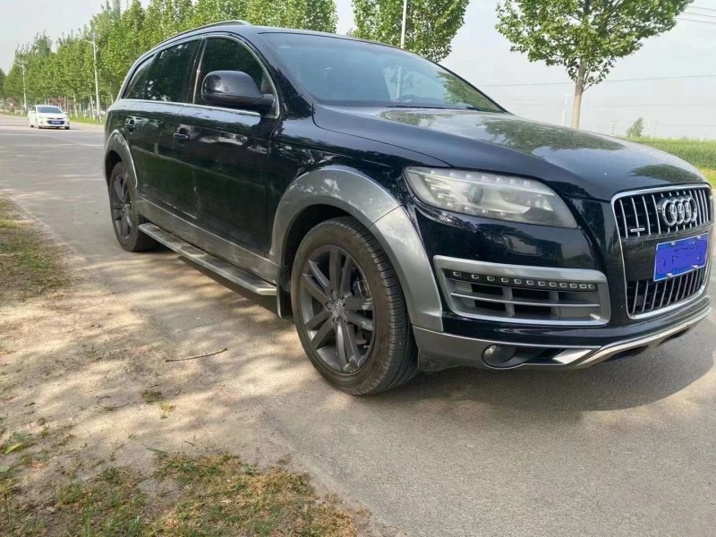 青岛12年奥迪Q75