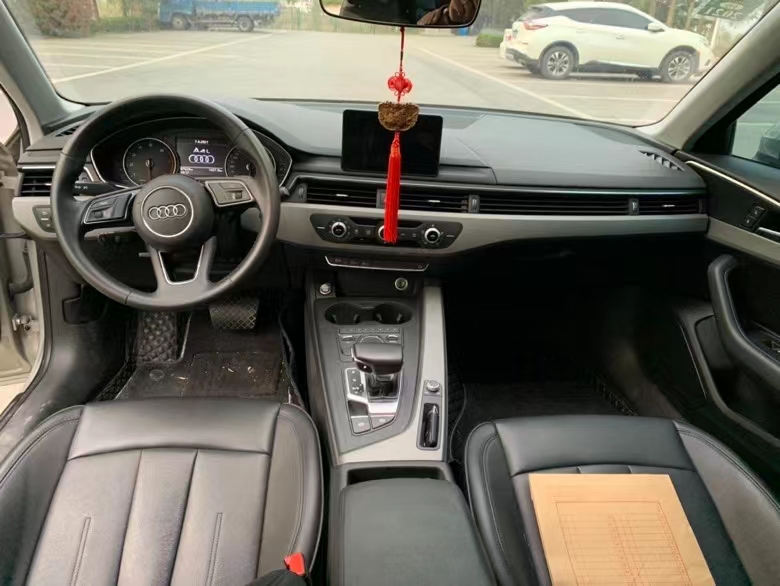 徐州17年奥迪A4L3