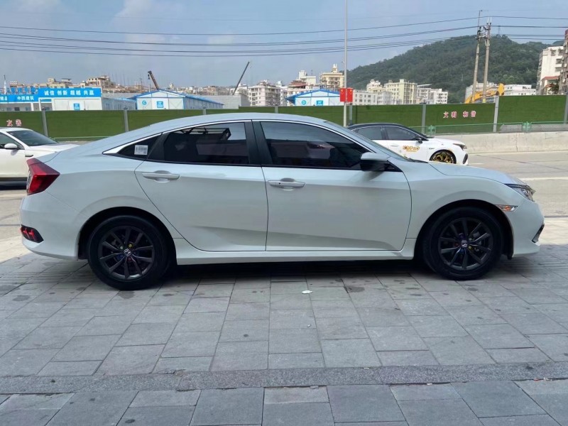 广州20年本田思域2