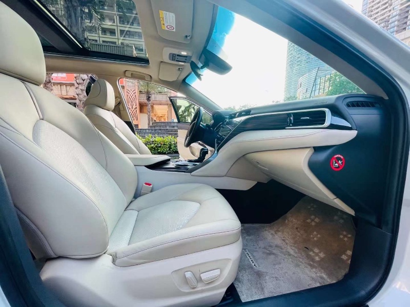 佛山18年丰田凯美瑞4