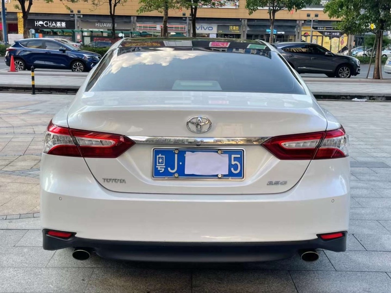 佛山18年丰田凯美瑞1
