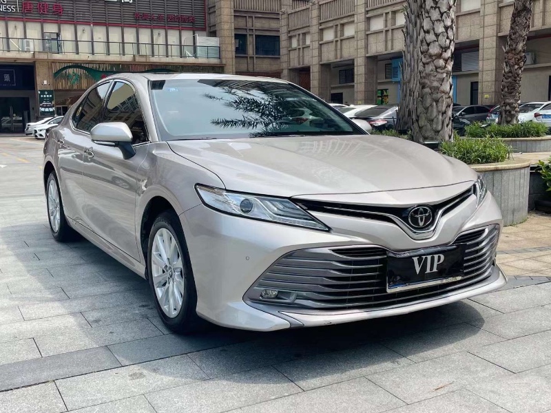 佛山20年丰田凯美瑞8