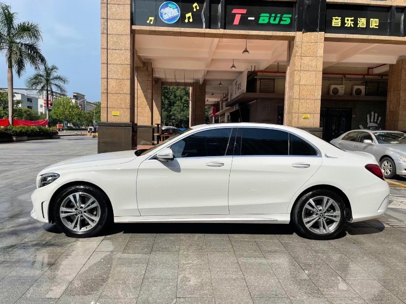 佛山19年奔驰C6