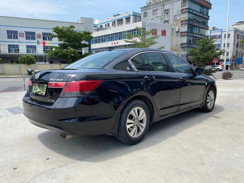 东莞09年本田雅阁5