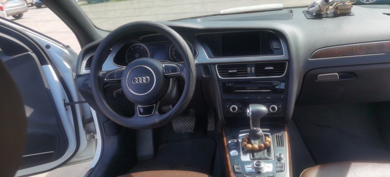 青岛15年奥迪A4L9