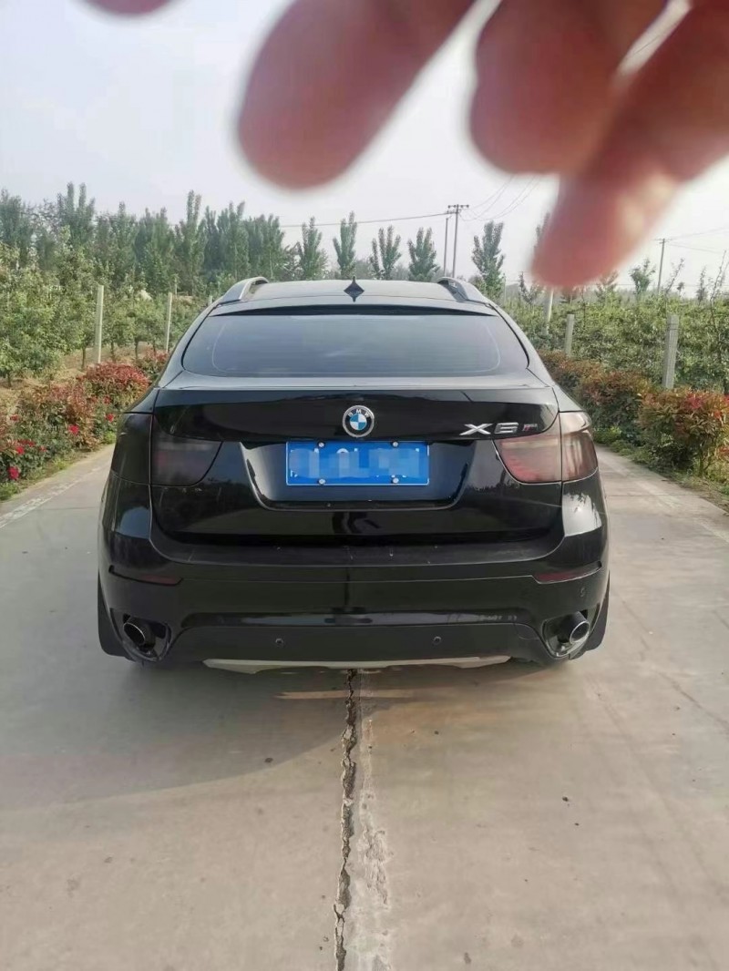 東營11年寶馬X68