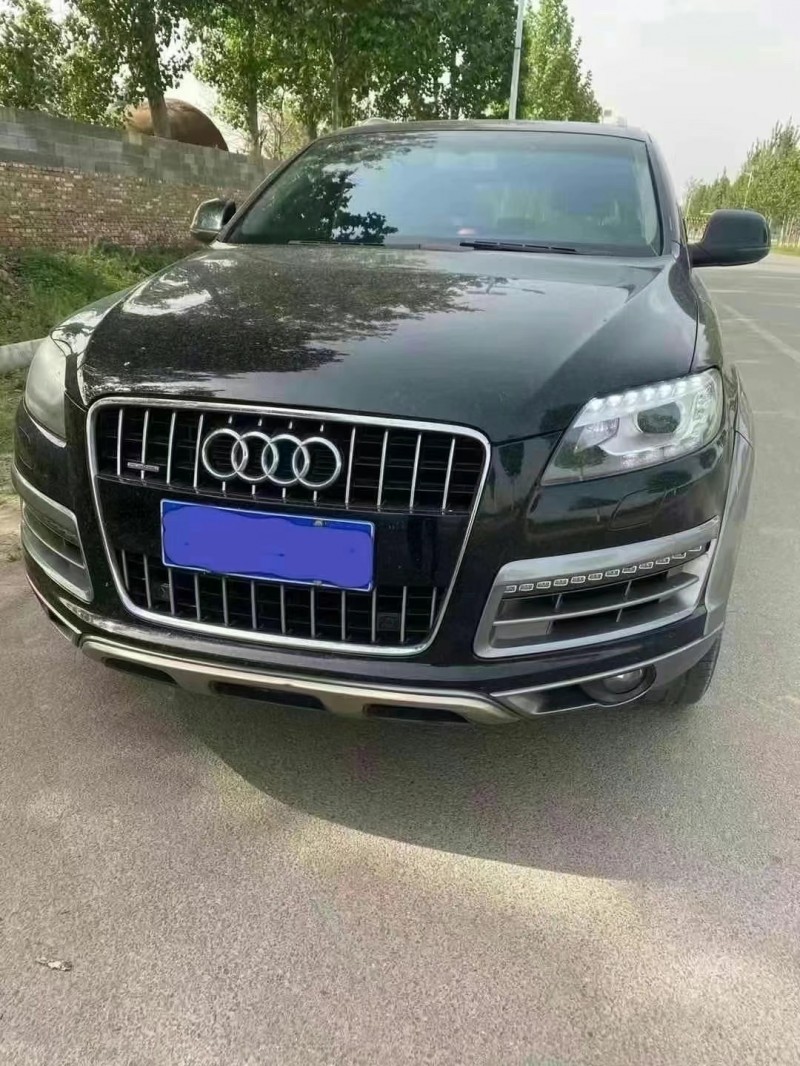 济宁12年奥迪Q76